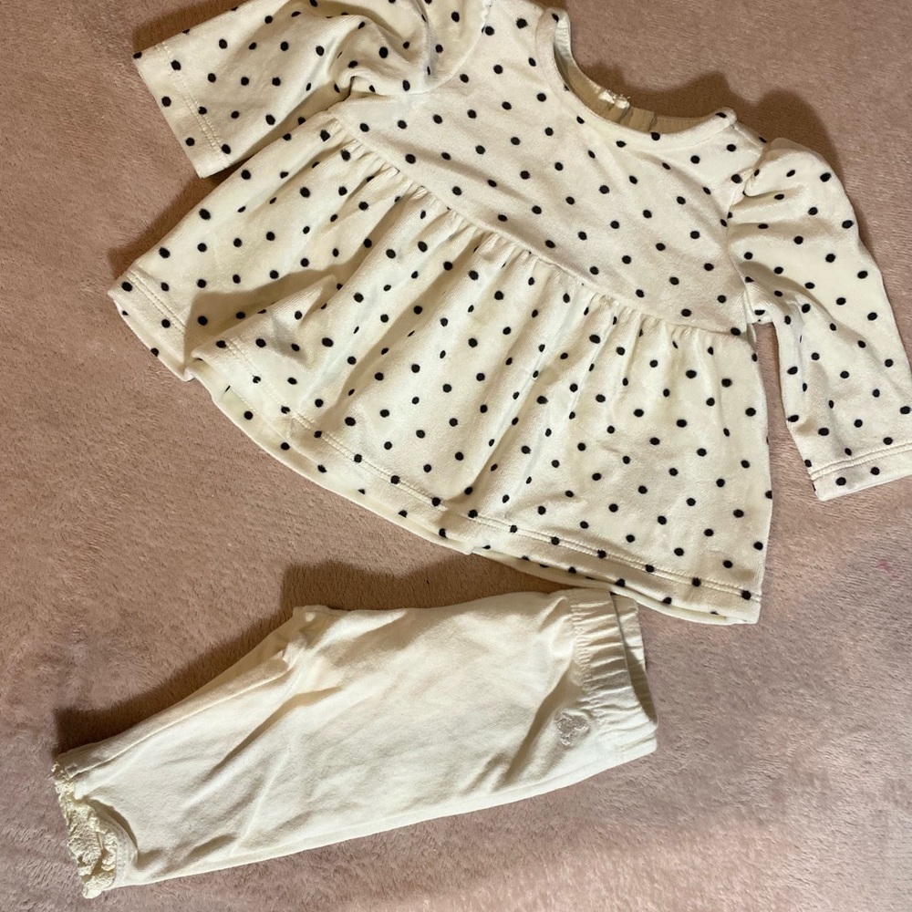 GAP Cream and Black Baby Set